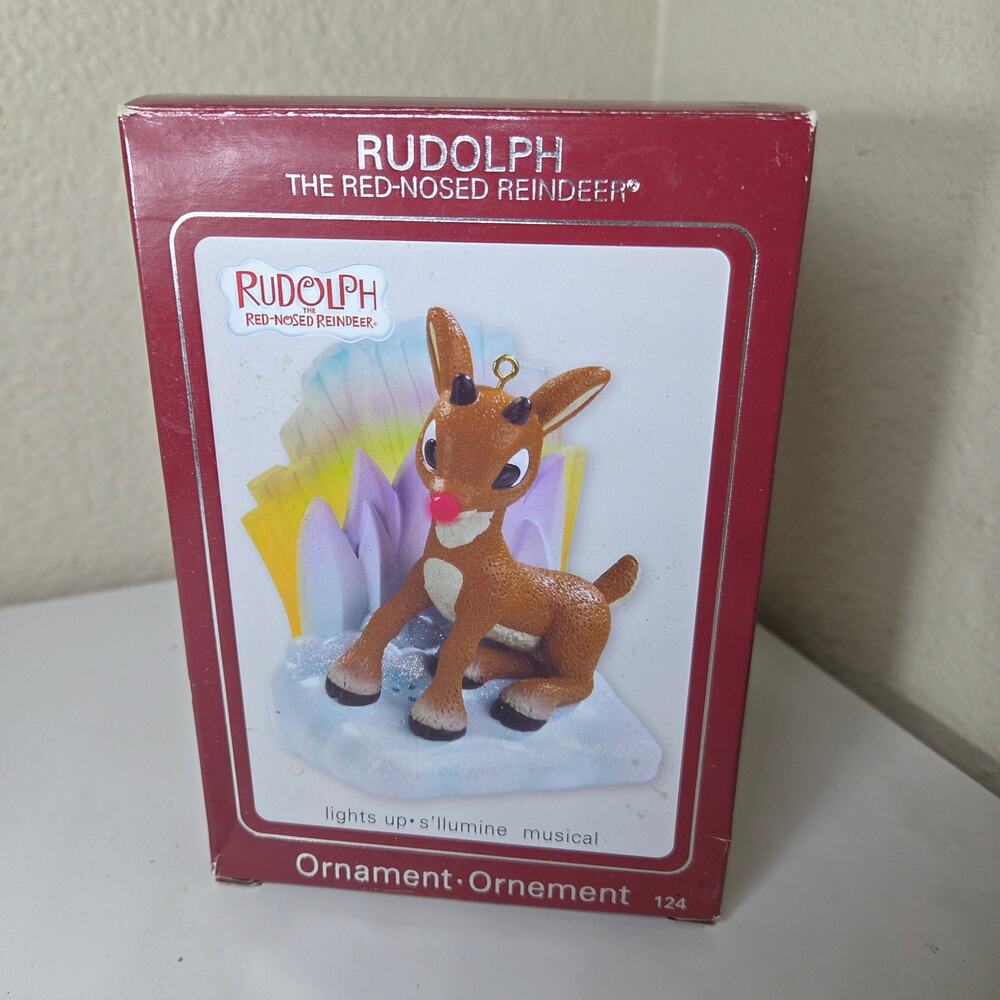 American Greetings Heirloom Rudolph the Red-Nosed Reindeer Light Up Musical 124